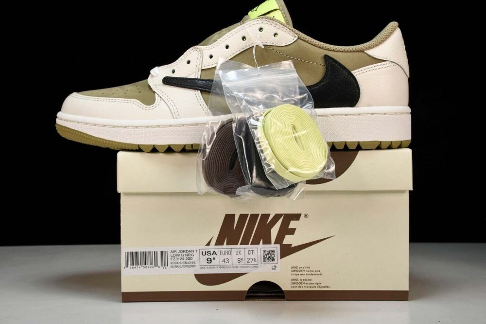 Travis Scott x AJ1 Low 'Golf' - Image 30
