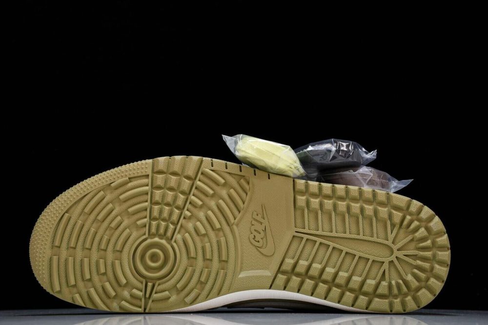 Travis Scott x AJ1 Low 'Golf' - Image 5