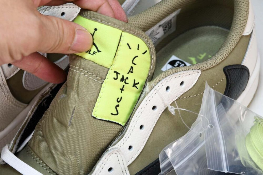 Travis Scott x AJ1 Low 'Golf' - Image 13