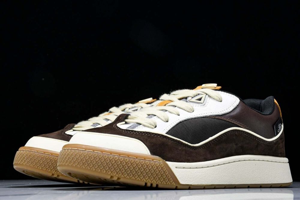 Travis Scott x D1or B713 Cactus Jack 'Mocha Cream' - Image 2