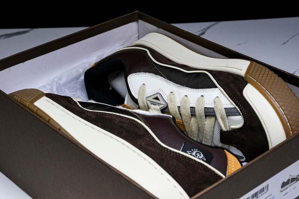 Travis Scott x D1or B713 Cactus Jack 'Mocha Cream' - Image 28