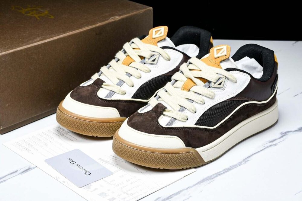 Travis Scott x D1or B713 Cactus Jack 'Mocha Cream' - Image 18