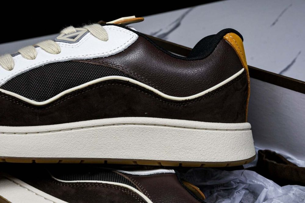 Travis Scott x D1or B713 Cactus Jack 'Mocha Cream' - Image 27